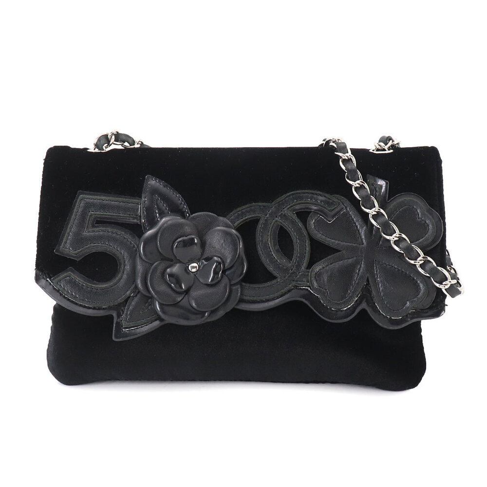CHANEL Black Leather Shoulder Bag